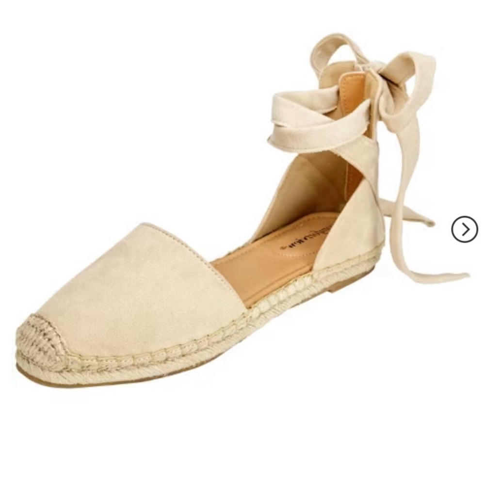New in box Women’s Shoes size 12